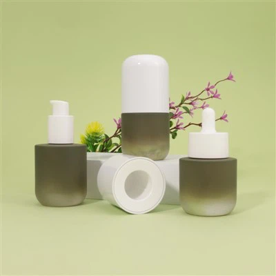 Flaconi liquidi per fondotinta serie capsule